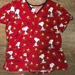 Medium scrub top
